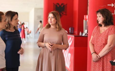 Te henen nis java e vaksinimit te hapur- Fico: Ka rritje te vogel te rasteve